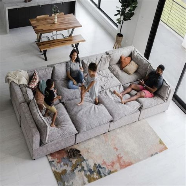 Kova Couch: The Perfect Blend of Comfort and Style for Your Home