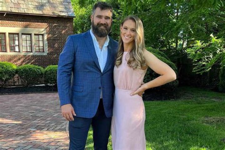 Unveiling the Mystique: Chris Young's Wife Photo and Their Love Story